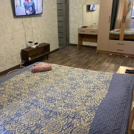 Bokonbaeva 195 Apartment บิชเคก ภายนอก รูปภาพ